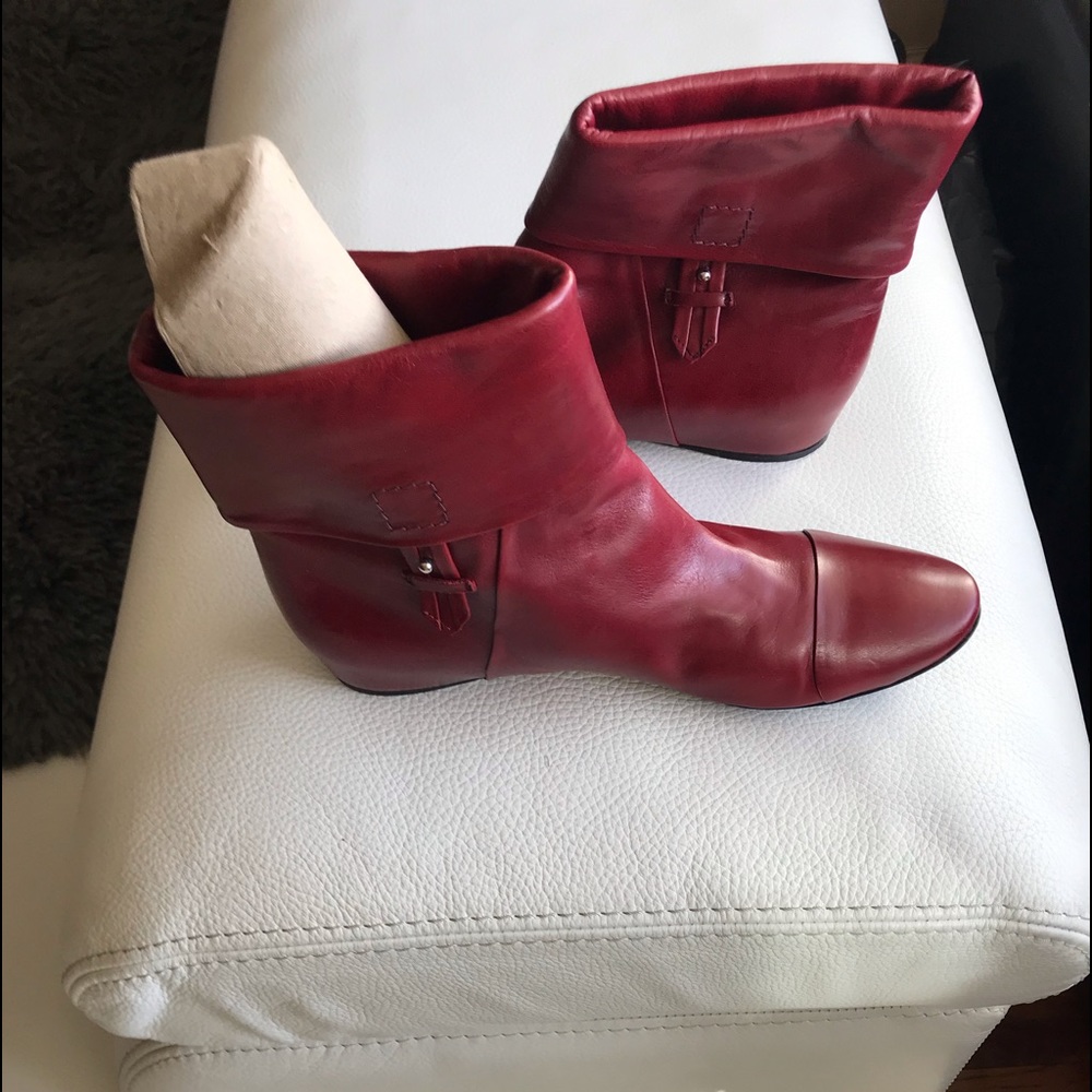CoSTUME National Boots  Size 371/2   Made in ITALY
